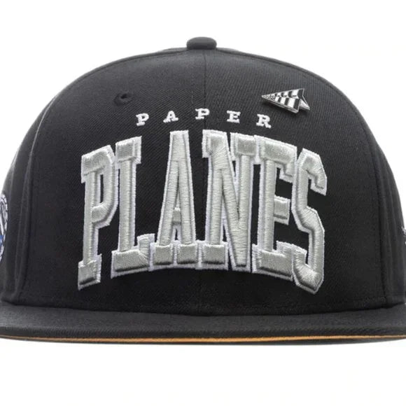 PAPER PLANES 101166 VOLUME 2 Fitted CRMN / 7 Designers Closet