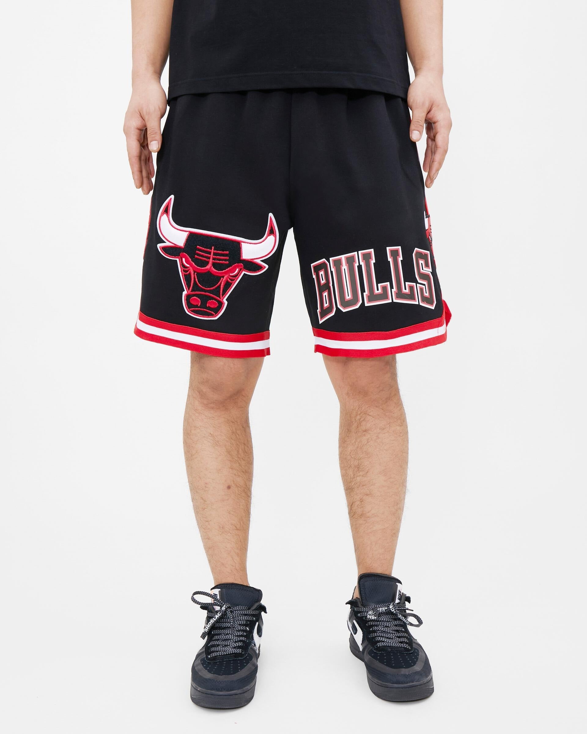 chicago bulls logo shorts
