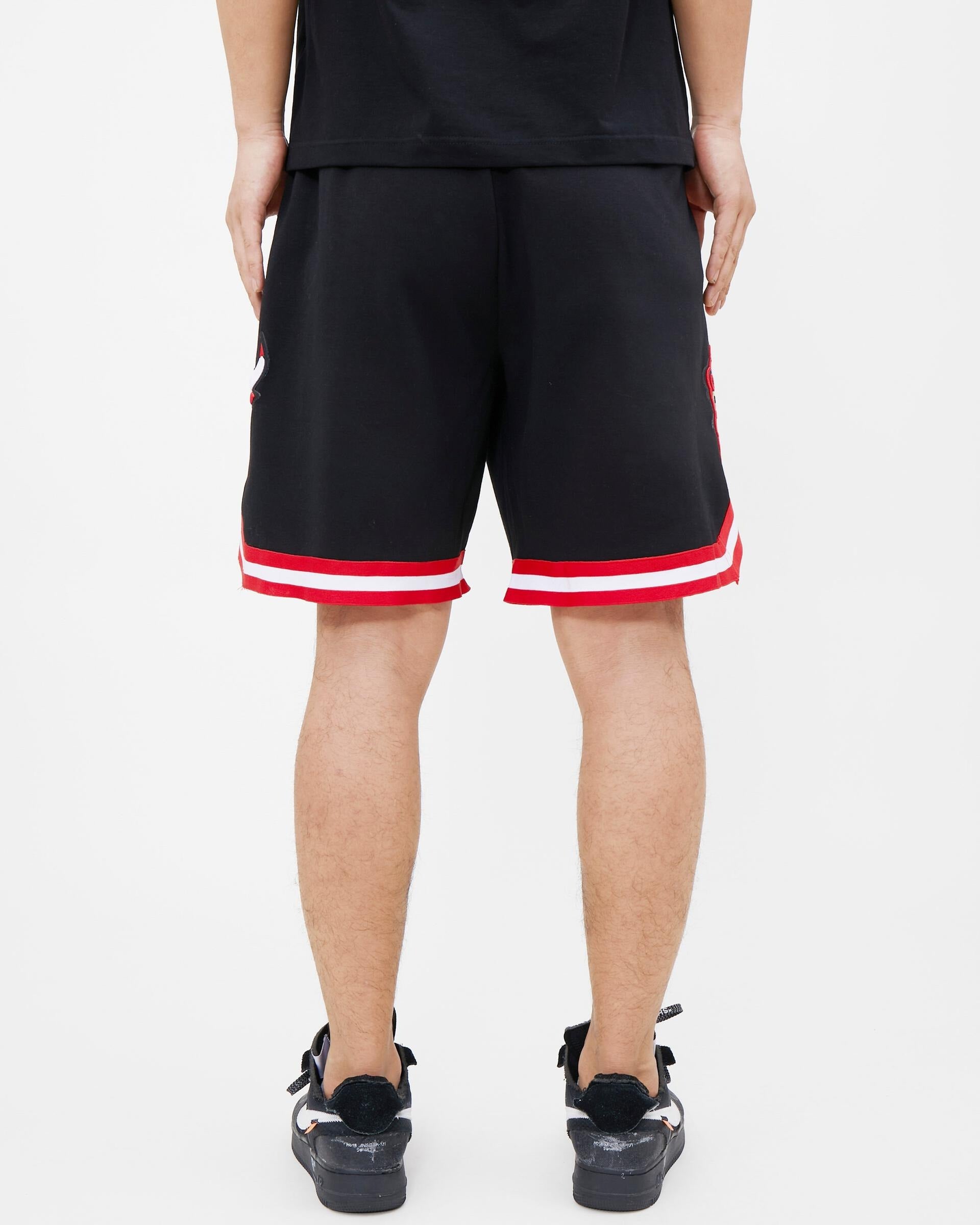 Pro Standard Chicago Bulls Logo Pro Team Mesh Shorts Black